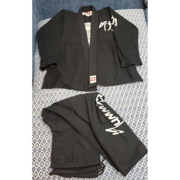 BJJ Assertive Gi & Pants 1 Unites Mixed Martial Arts MMA Size A-1 Adult Size S - Picture 1 of 16